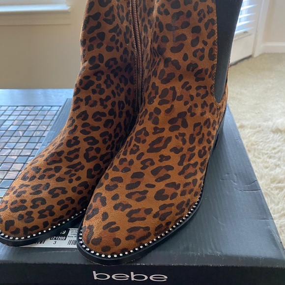 Booties - Picture 5 of 7